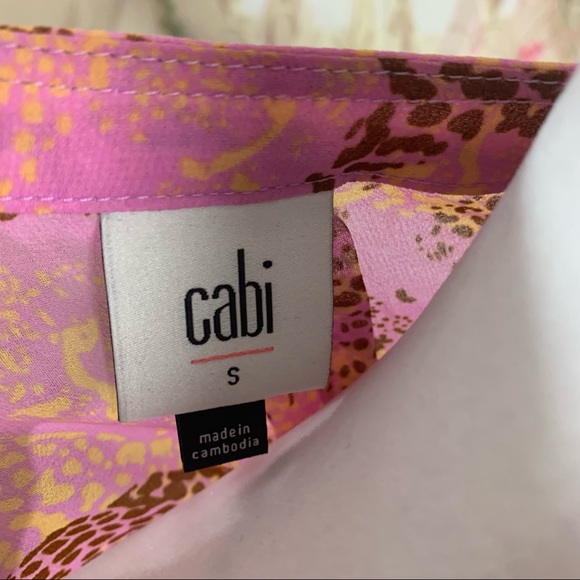 CAbi Pink Print flutter Sleeve Button Down - Picture 8 of 9